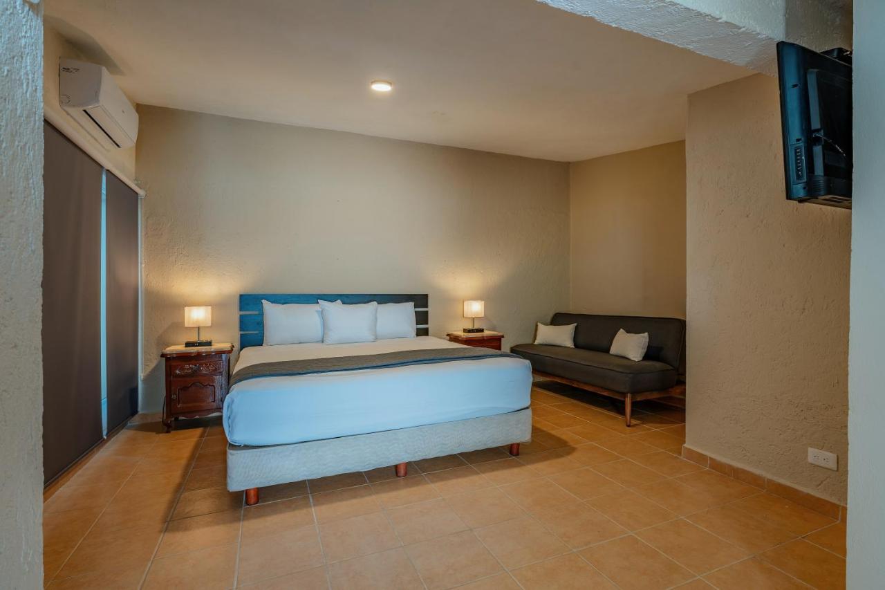 Hotel Brisas 5A Av, Πλάγια Ντελ Κάρμεν Εξωτερικό φωτογραφία
