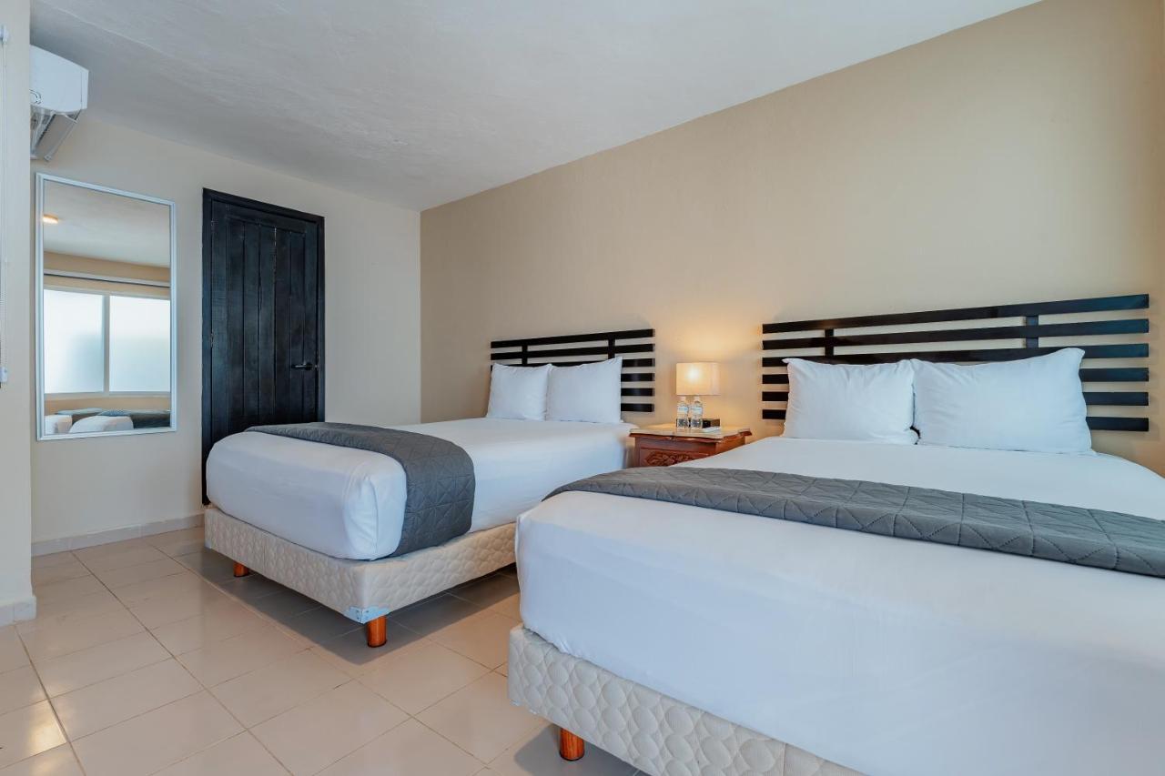 Hotel Brisas 5A Av, Πλάγια Ντελ Κάρμεν Εξωτερικό φωτογραφία